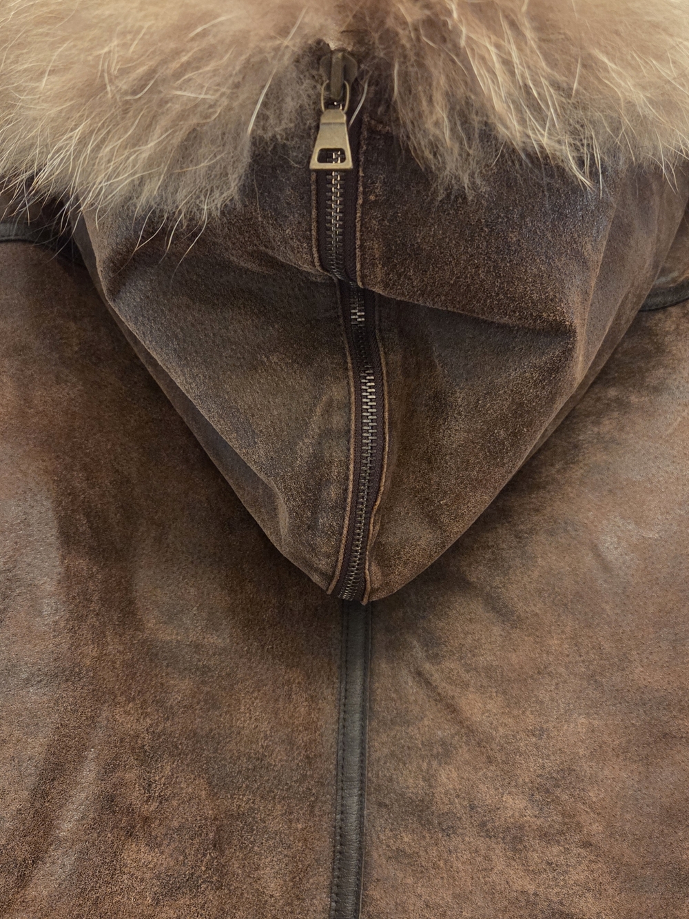 Genuine Leather Jacket With Raccoon Fur Hood - Picture 4 of 5